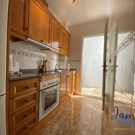 La Cinuelica R14 1st Floor Com Pool L182 אוריהואלה